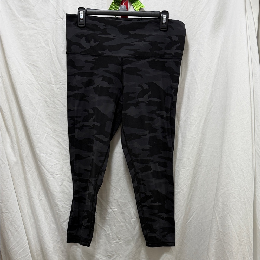 Athleta Black Camo Leggings